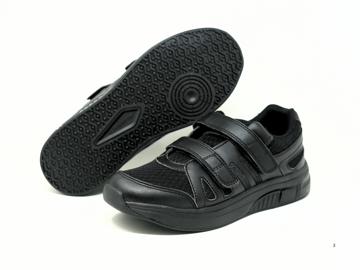 FITec 9331 Black - Lady's Added-Depth Light Mesh Walking Shoe